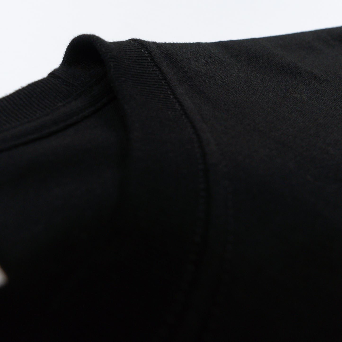 BULL Tシャツ：レギュラー / 黒